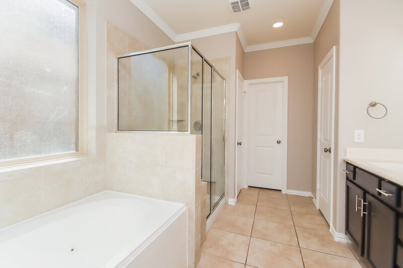 2,695/Mo, 20414 Moon Walk Dr Humble, TX 77338 Main Bedroom View 3