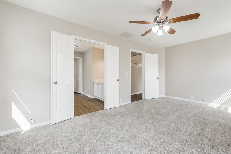 2,265/Mo, 11915 Sonora Springs Dr Tomball, TX 77375 Main Bedroom View 2