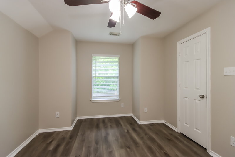 2,400/Mo, 18139 Stone Trail Manor Dr Humble, TX 77346 Bedroom View 2
