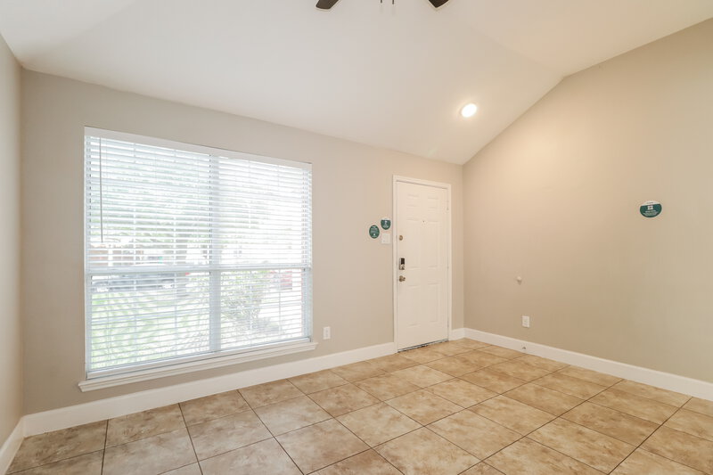 1,900/Mo, 17314 Cormorant Ct Humble, TX 77396 Living Room View