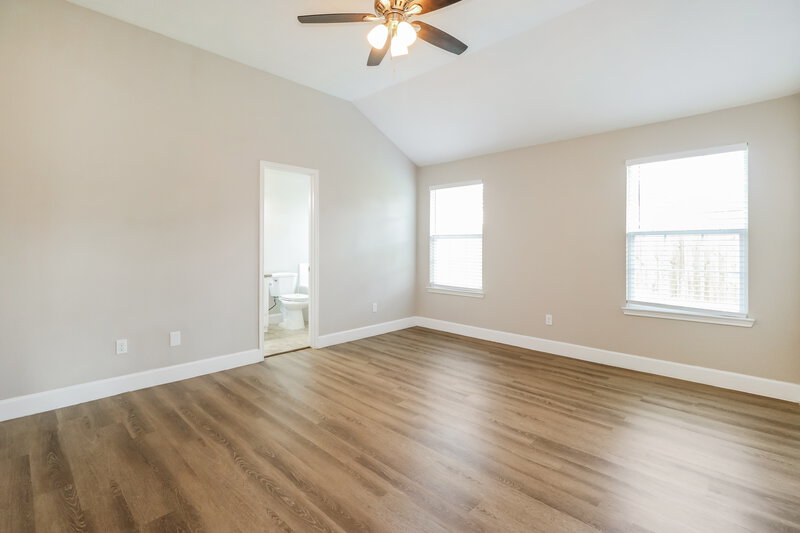 1,900/Mo, 17314 Cormorant Ct Humble, TX 77396 Main Bedroom View