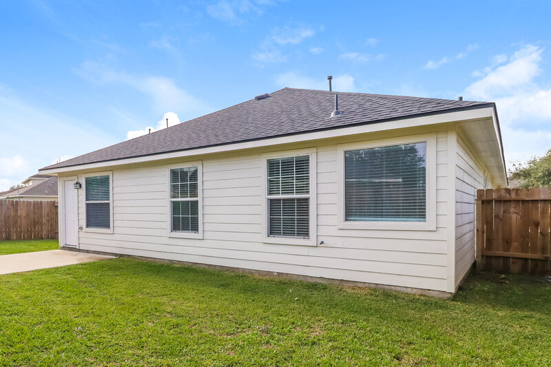 1,900/Mo, 17314 Cormorant Ct Humble, TX 77396 Rear View