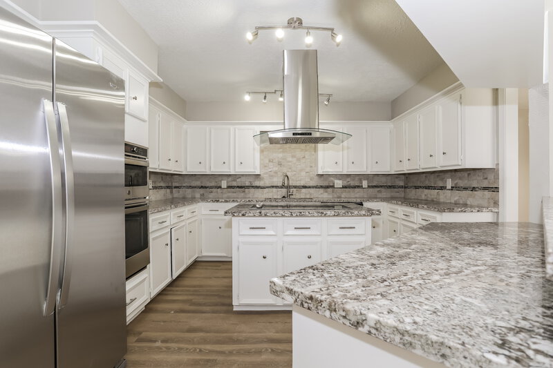2,800/Mo, 19931 18th Fairway Dr Humble, TX 77346 Kitchen View