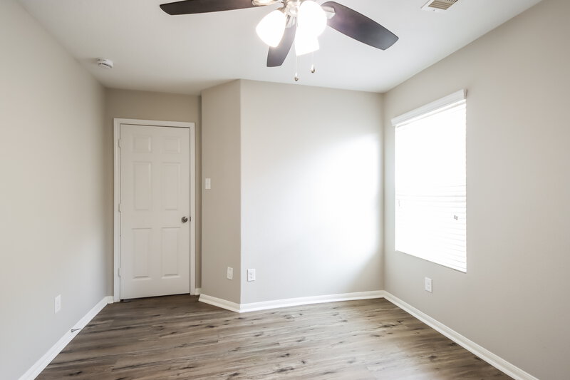 0/Mo, 9943 Chimney Swift Ln Conroe, TX 77385 Bedroom View 3