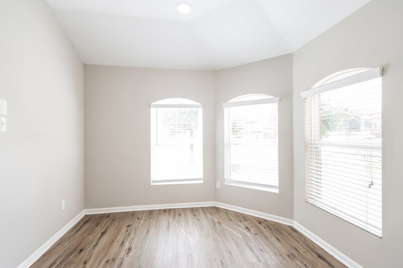 0/Mo, 9943 Chimney Swift Ln Conroe, TX 77385 Bedroom View 4