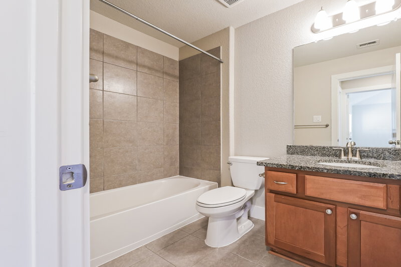2,285/Mo, 1923 Jara Ct Spring, TX 77388 Bathroom View