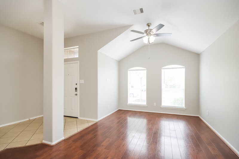 1,965/Mo, 8806 Teasley Ln Tomball, TX 77375 Living Room View