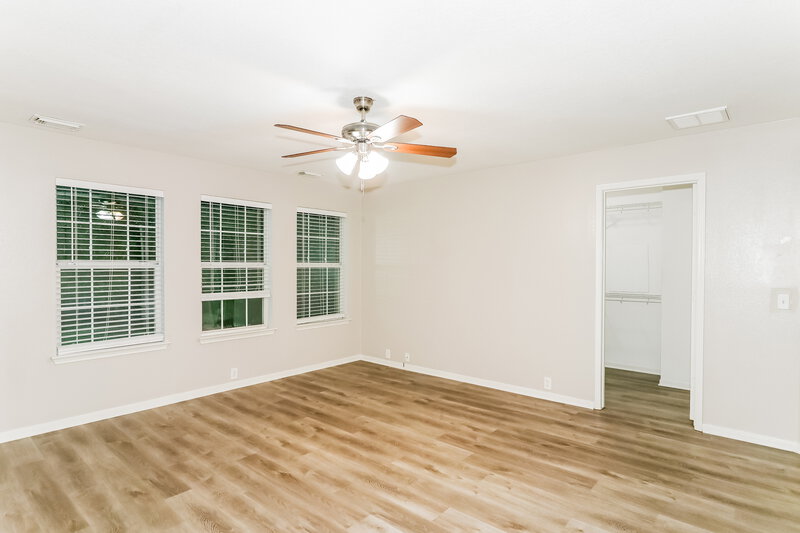 2,470/Mo, 17411 Hoover Gardens Dr Houston, TX 77095 Main Bedroom View