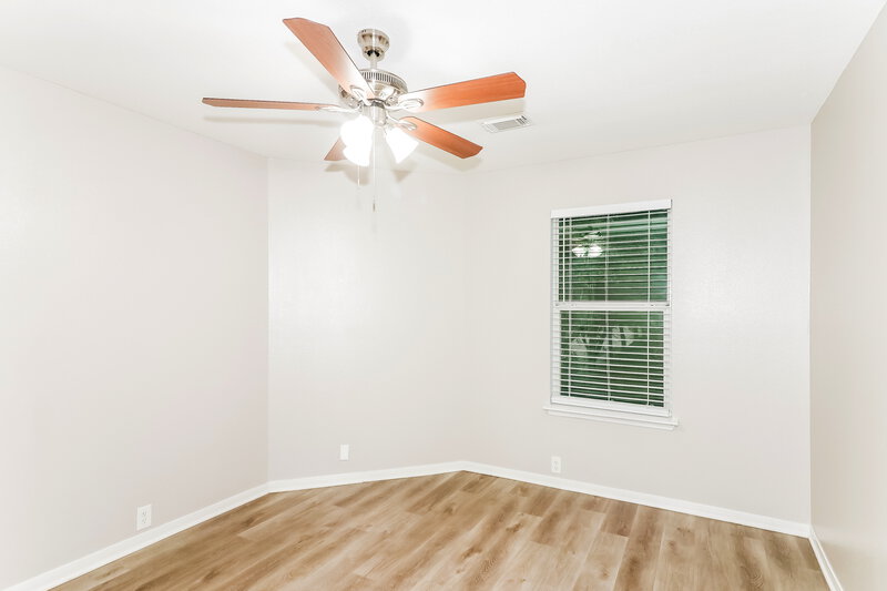 2,470/Mo, 17411 Hoover Gardens Dr Houston, TX 77095 Bedroom View