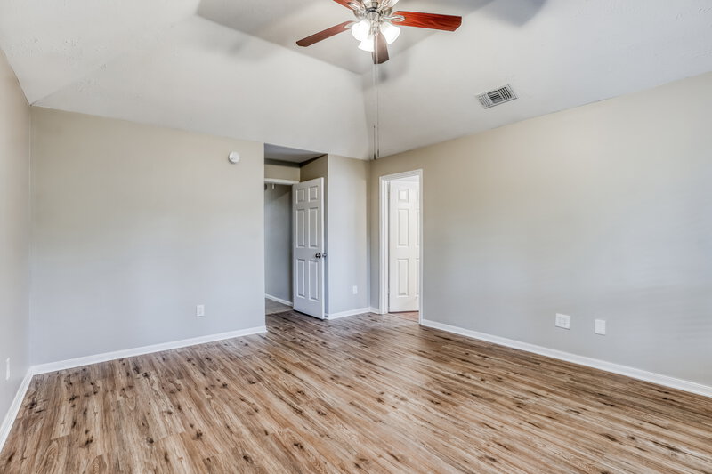 2,165/Mo, 3013 Quill Meadow Dr League City, TX 77573 Main Bedroom View 2