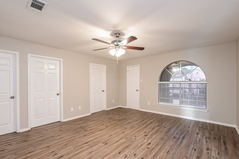 3,025/Mo, 2714 Shauntel St Pearland, TX 77581 Family Room View
