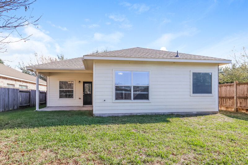 1,910/Mo, 31703 Forest Oak Park Ct Conroe, TX 77385 Rear View