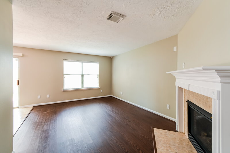 2,290/Mo, 11934 Cedar Mesa Dr Houston, TX 77034 Living Room View 2