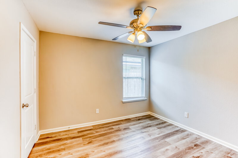2,040/Mo, 8419 Ideal Dr Rosharon, TX 77583 Bedroom View 2