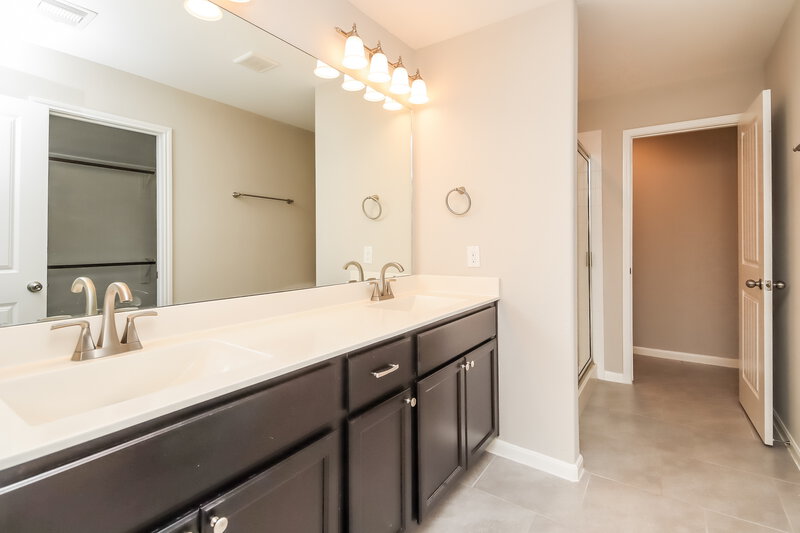 2,335/Mo, 8419 Ideal Dr Rosharon, TX 77583 Bathroom View