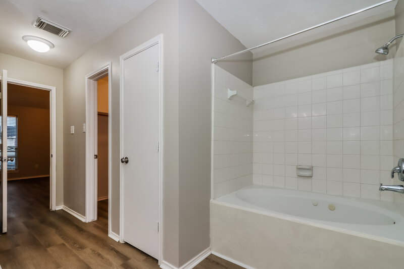 2,075/Mo, 8903 Westplace Dr Houston, TX 77071 Misc View 9