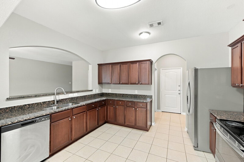 2,235/Mo, 21235 Slate Bend Dr Hockley, TX 77447 Kitchen View
