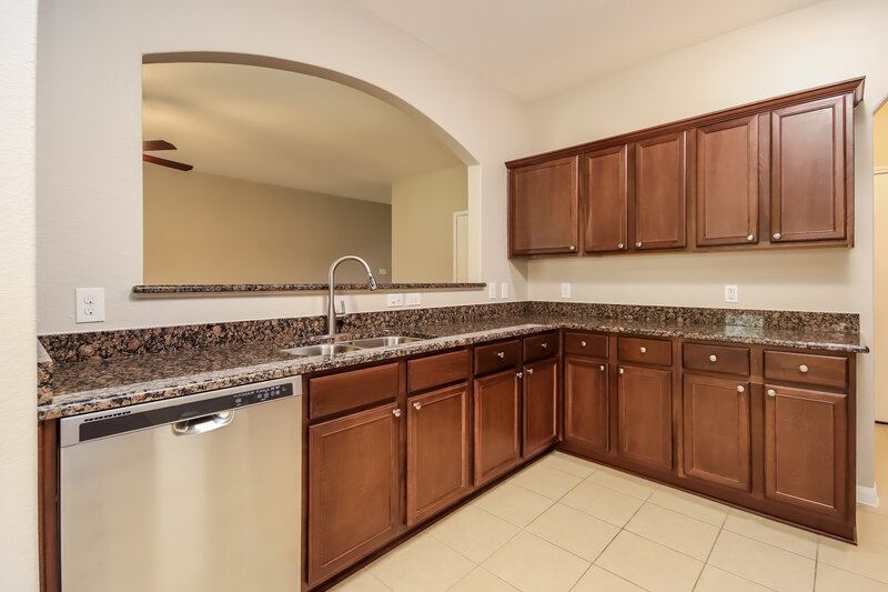 2,190/Mo, 21235 Slate Bend Dr Hockley, TX 77447 Kitchen View
