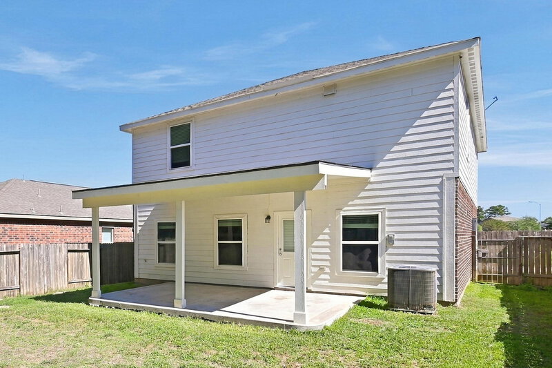 2,235/Mo, 21235 Slate Bend Dr Hockley, TX 77447 Rear View