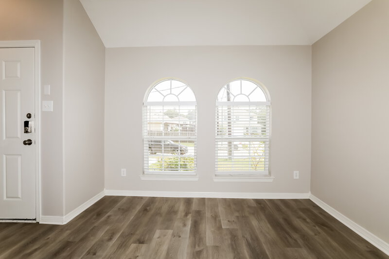 1,870/Mo, 5051 Rifle Rd Conroe, TX 77303 Living Room View 3