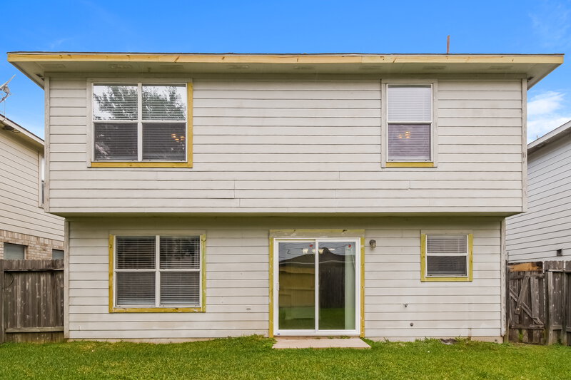 1,790/Mo, 14123 Beech Glen Dr Houston, TX 77083 Rear View