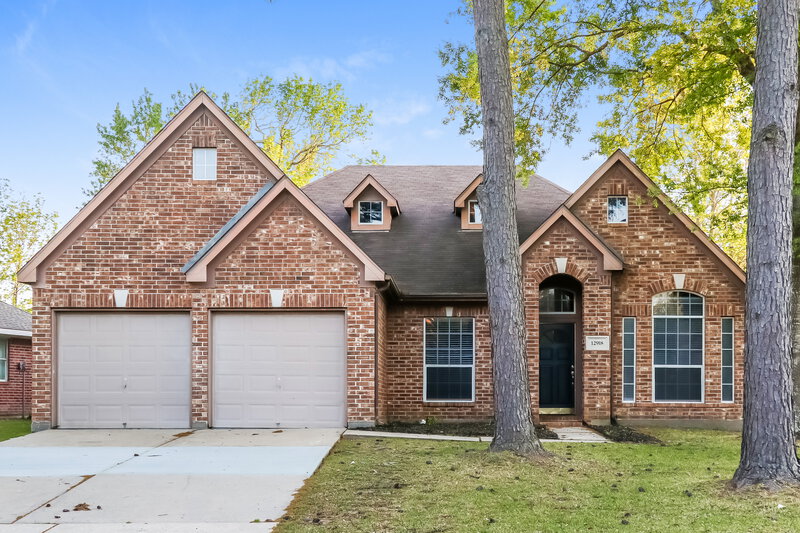 2,595/Mo, 12918 Chalfield Cir Houston, TX 77044 External View