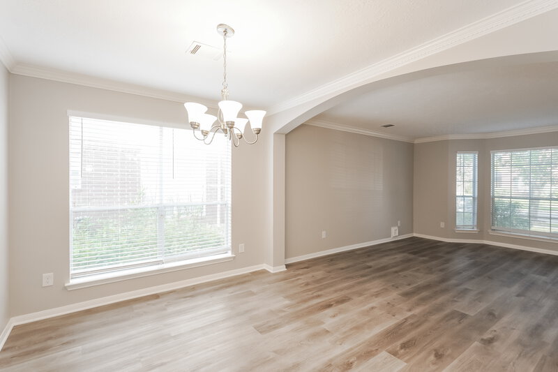 2,565/Mo, 2115 Nashua Dr Stafford, TX 77477 Dining Room View