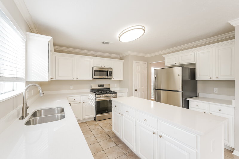 2,565/Mo, 2115 Nashua Dr Stafford, TX 77477 Kitchen View