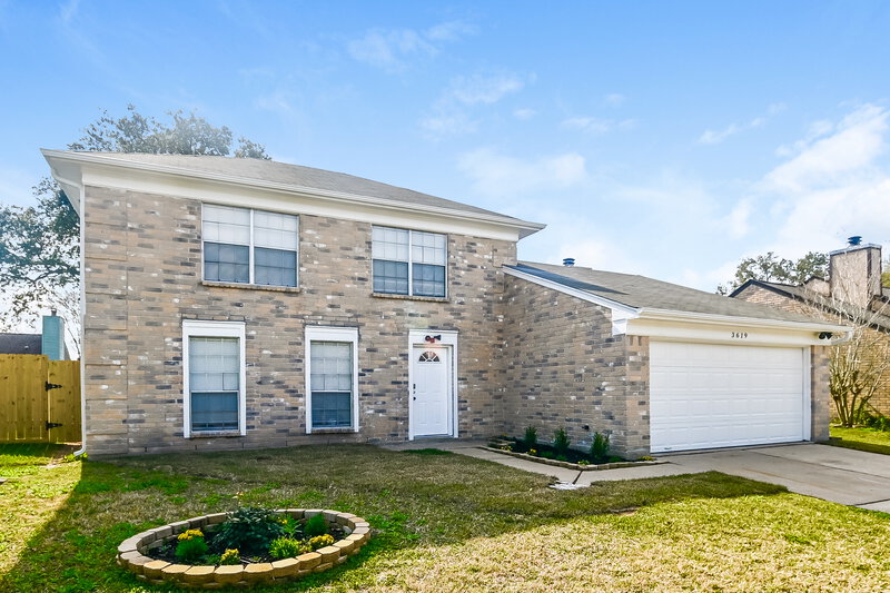 2,155/Mo, 3619 Helen Ln Pearland, TX 77581 Front View