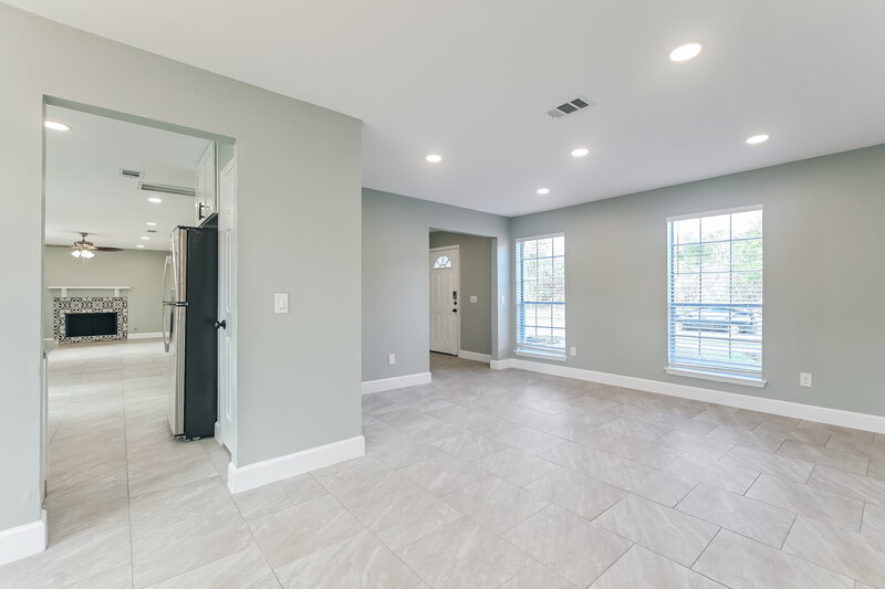 2,155/Mo, 3619 Helen Ln Pearland, TX 77581 Living Room View