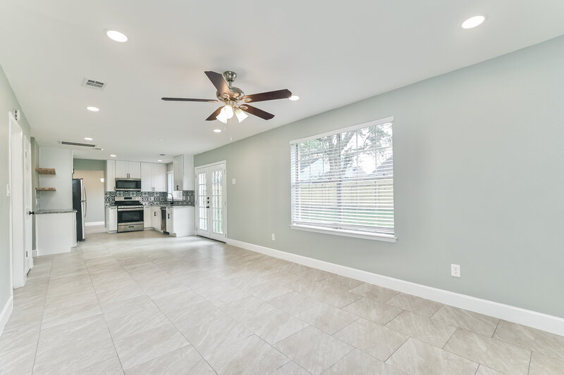 2,155/Mo, 3619 Helen Ln Pearland, TX 77581 Family Room View