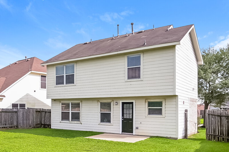 2,640/Mo, 1015 Andover Glen Dr Fresno, TX 77545 Rear View 2