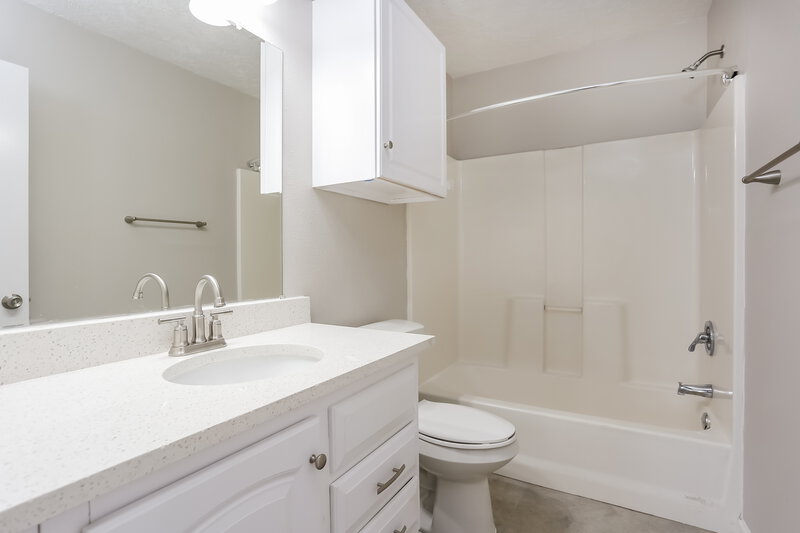 2,480/Mo, 16096 Sun View Ln Conroe, TX 77302 Bathroom View