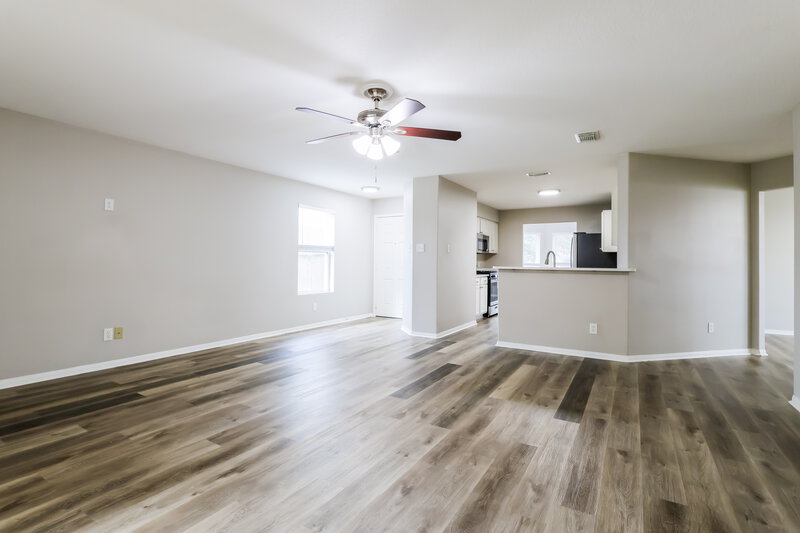 2,900/Mo, 20806 Fox Trot Ct Humble, TX 77338 Living Room View 3