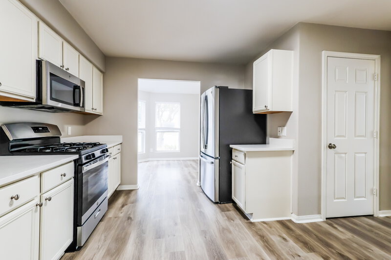 2,900/Mo, 20806 Fox Trot Ct Humble, TX 77338 Kitchen View