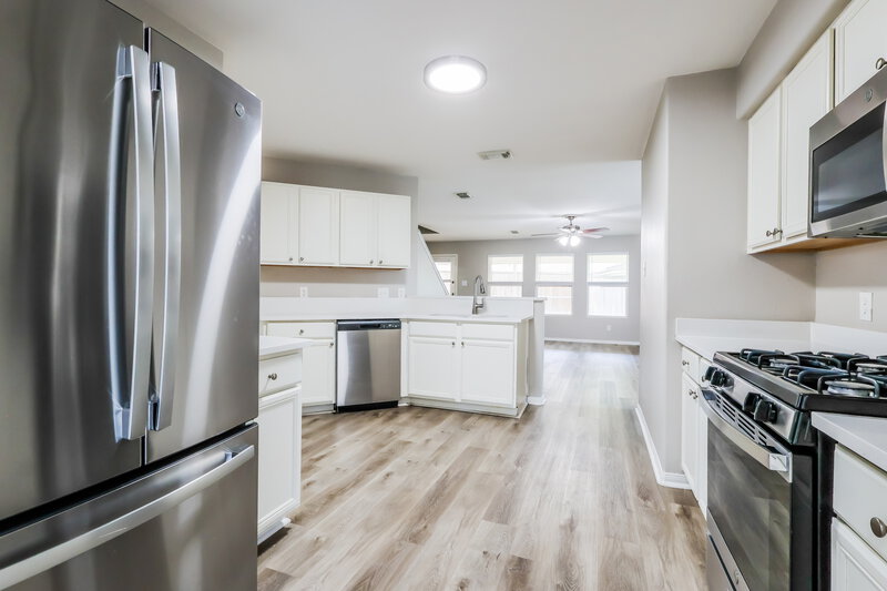 2,900/Mo, 20806 Fox Trot Ct Humble, TX 77338 Kitchen View 2