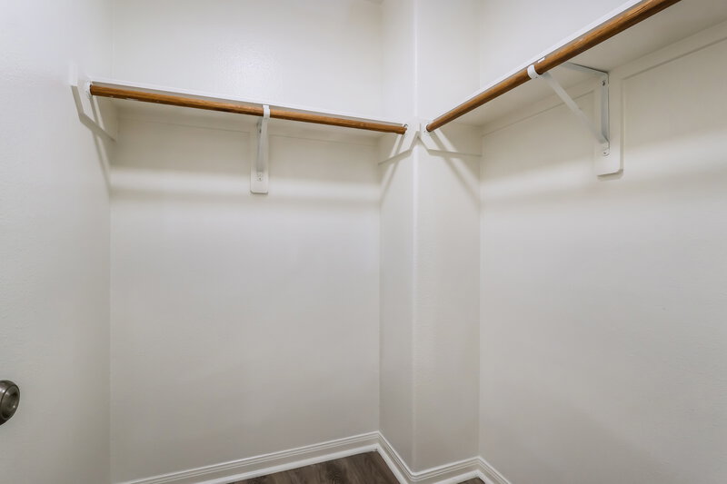 2,900/Mo, 20806 Fox Trot Ct Humble, TX 77338 Walk In Closet View