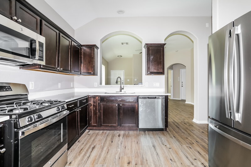 1,895/Mo, 11438 W Woodmark Conroe, TX 77304 Kitchen View 2