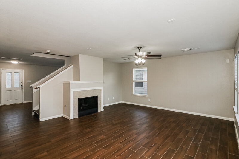 1,940/Mo, 16102 Dawn Marie Ln Sugar Land, TX 77498 Misc View 4