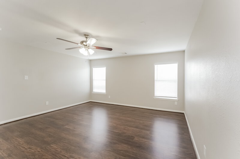 2,205/Mo, 16102 Dawn Marie Ln Sugar Land, TX 77498 Main Bedroom View