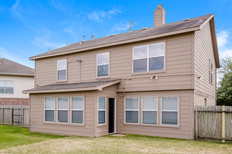 2,205/Mo, 16102 Dawn Marie Ln Sugar Land, TX 77498 Rear View