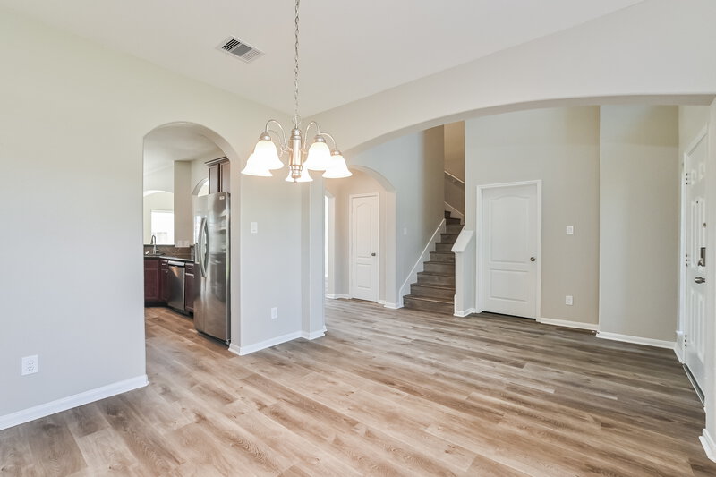 2,740/Mo, 323 Sea Mist Ln Bacliff, TX 77518 Dining Room View
