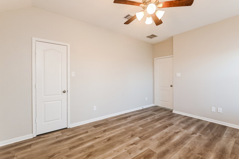 2,740/Mo, 323 Sea Mist Ln Bacliff, TX 77518 Bedroom View 3