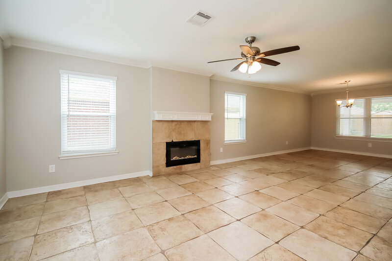 1,955/Mo, 4310 Egret Dr Seabrook, TX 77586 Living Room View