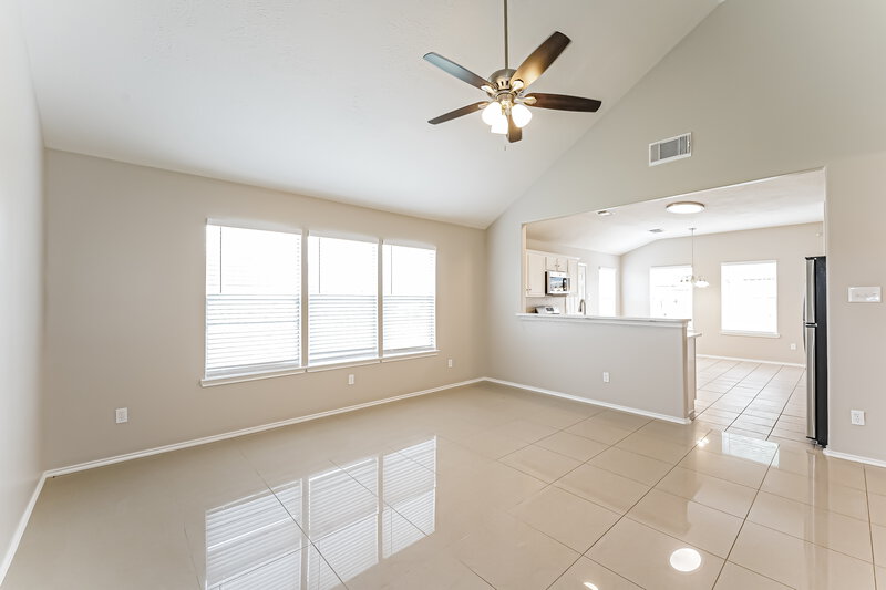 2,230/Mo, 6510 Sandy Bay Ct Katy, TX 77449 Family Room View 2