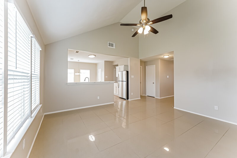 2,230/Mo, 6510 Sandy Bay Ct Katy, TX 77449 Family Room View 3