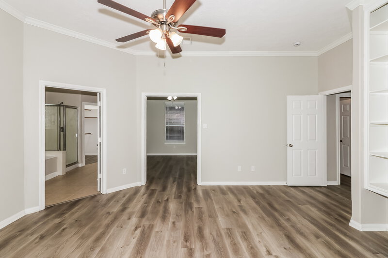 2,310/Mo, 10719 Gilford Crest Dr Spring, TX 77379 Main Bedroom View 2