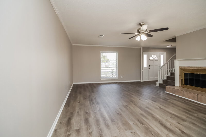 2,410/Mo, 17930 Cypress Spring Dr Spring, TX 77388 Living Room View 2