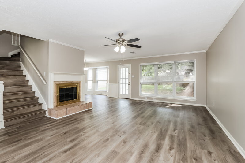 2,040/Mo, 17930 Cypress Spring Dr Spring, TX 77388 Living Room View 2