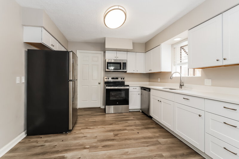 2,040/Mo, 17930 Cypress Spring Dr Spring, TX 77388 Kitchen View